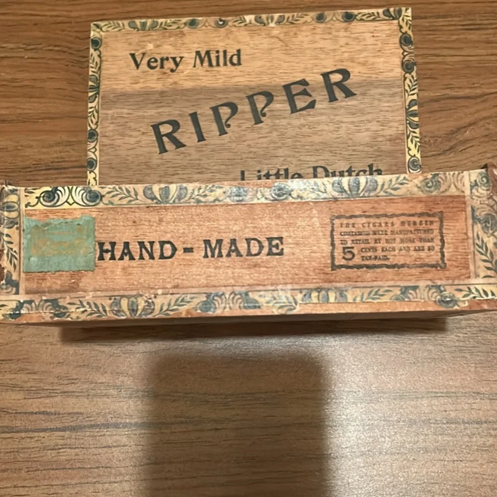 Vintage Antique Little Ripper Wooden Cigar Box - Brown